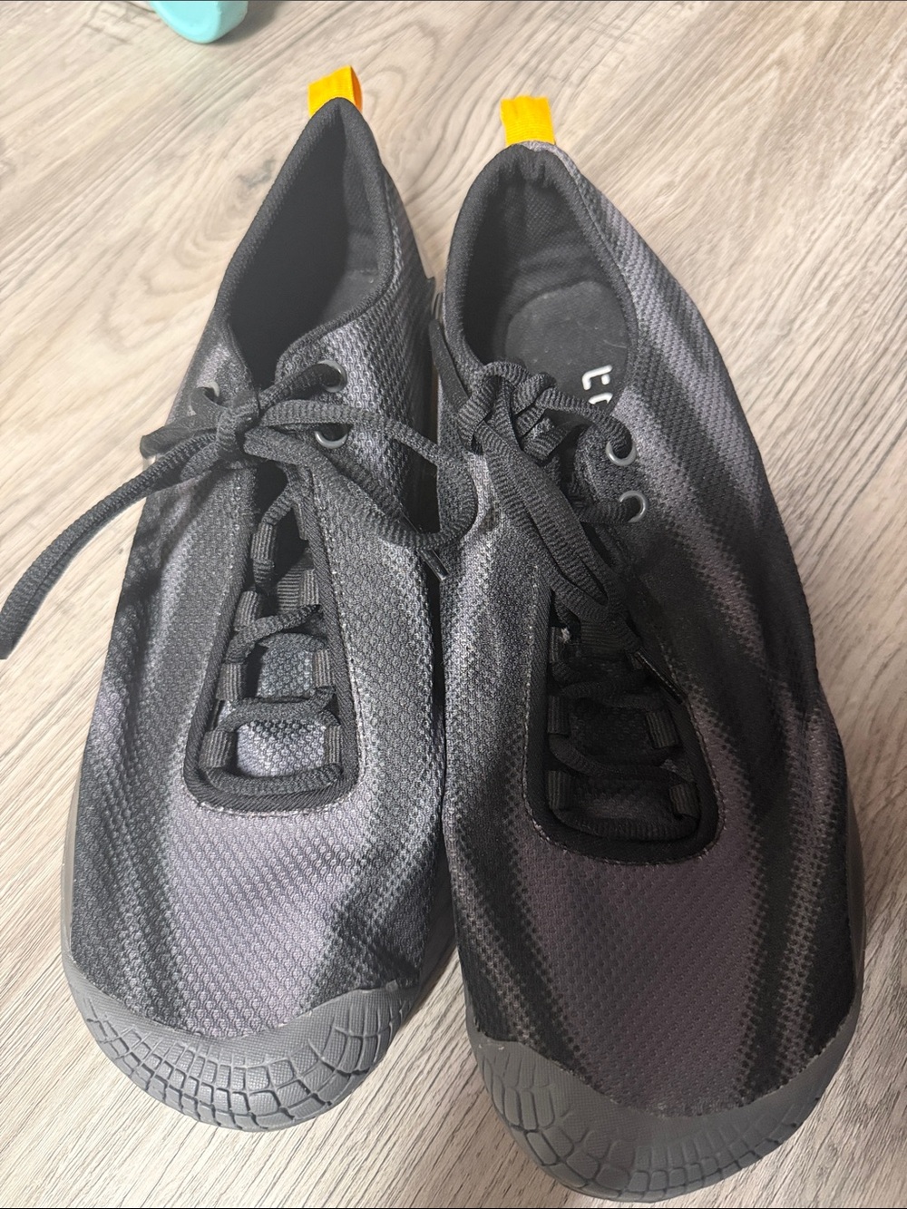 Tesla Black Athletic Lace-Up Men’s Sneakers with Yellow Heel Tabs